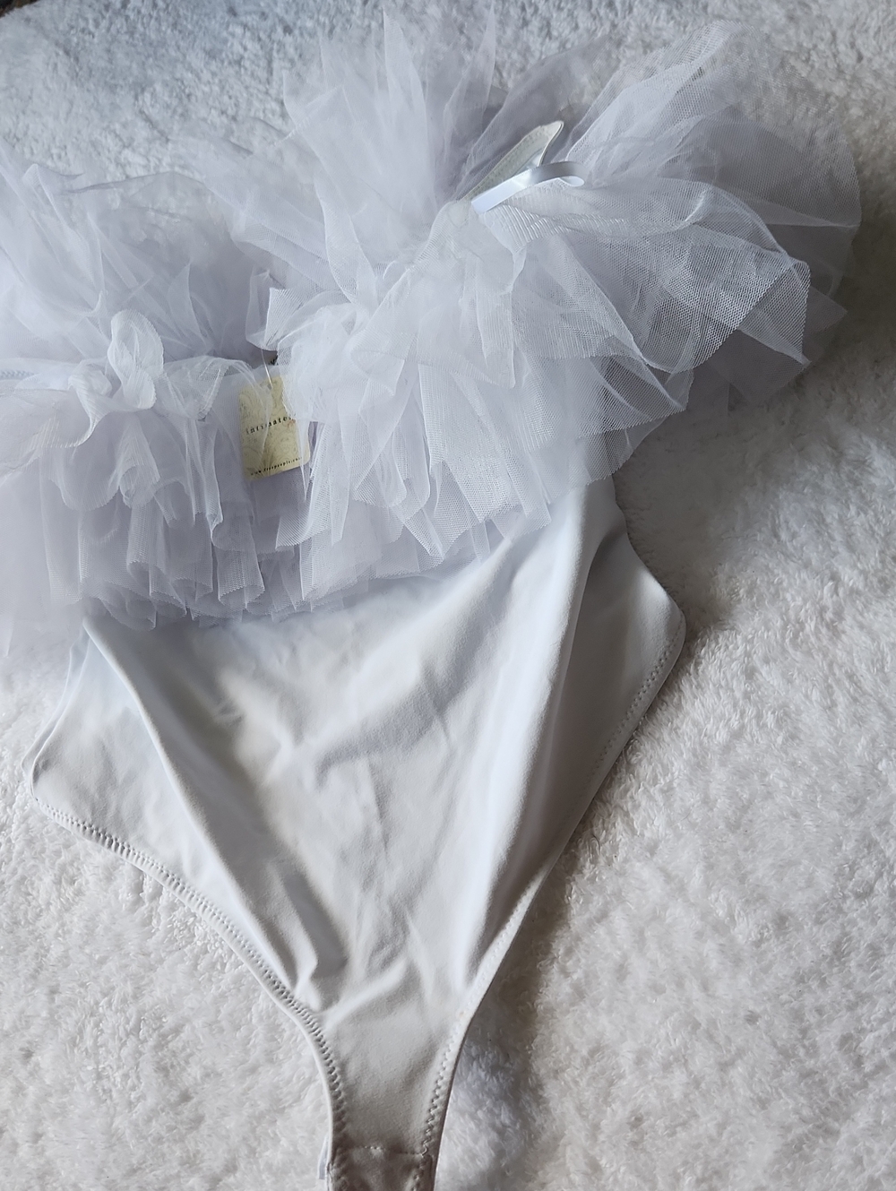 Intimately By Free PeopleWhite Ruffled Tulle One-Piece Bodysuit - M - Picture 3 of 12